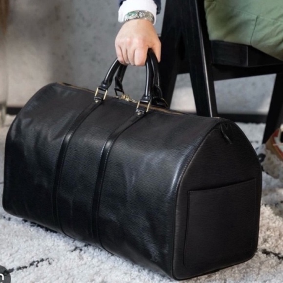 Louis Vuitton Other - Authentic Louis Vuitton unisex Keepall 55 travel bag
M59142 black Epi leather